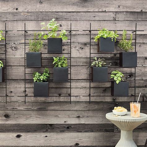 wall mounted planter box